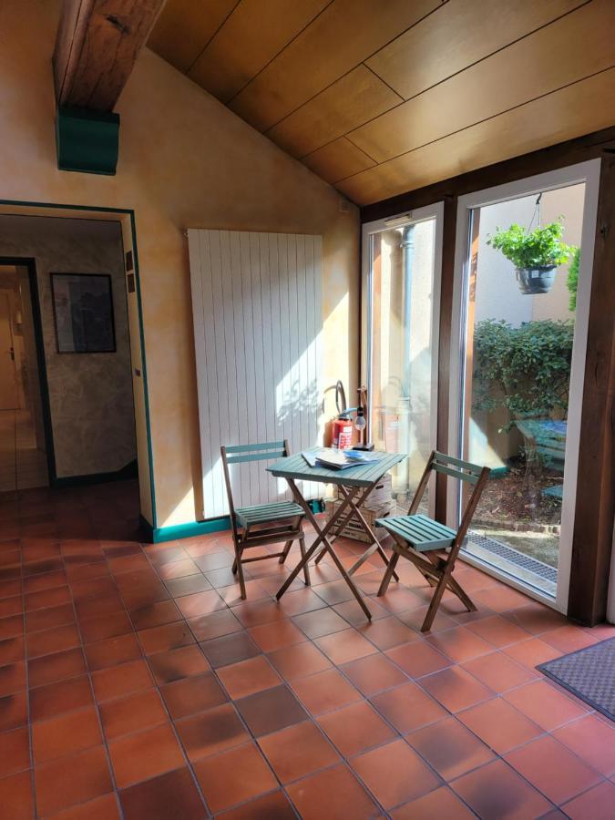 L'Auberge De L'Olive Dompierre-sur-Besbre Esterno foto