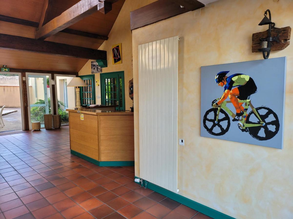 L'Auberge De L'Olive Dompierre-sur-Besbre Esterno foto