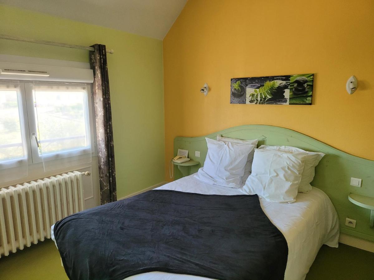 L'Auberge De L'Olive Dompierre-sur-Besbre Esterno foto