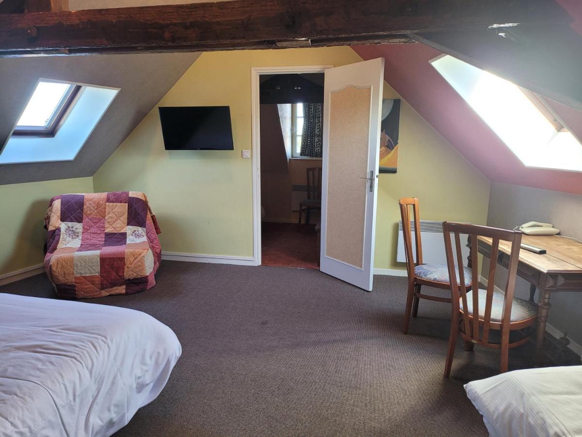 L'Auberge De L'Olive Dompierre-sur-Besbre Esterno foto