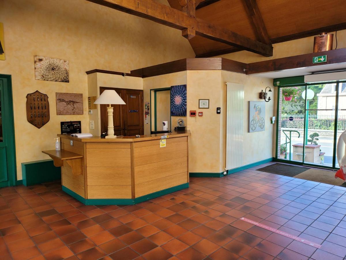 L'Auberge De L'Olive Dompierre-sur-Besbre Esterno foto