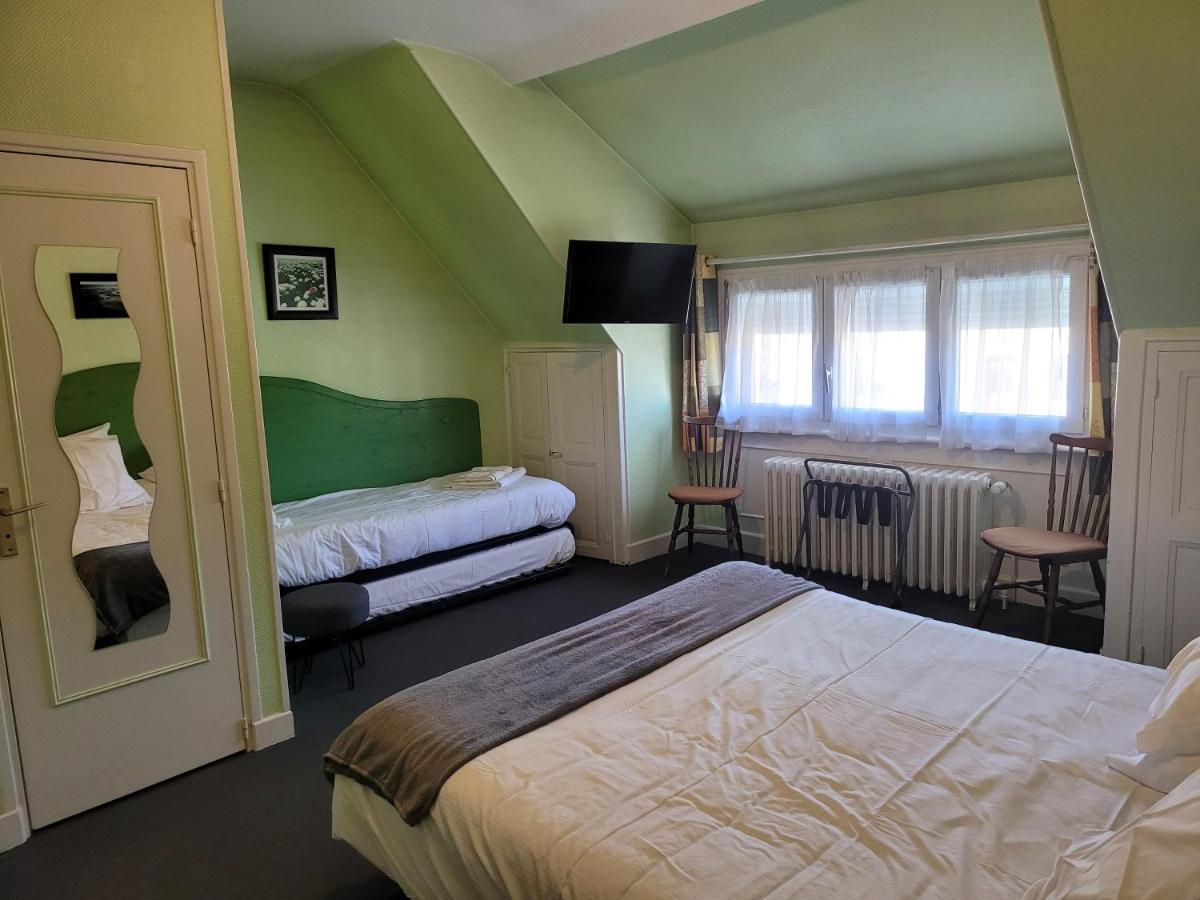 L'Auberge De L'Olive Dompierre-sur-Besbre Esterno foto