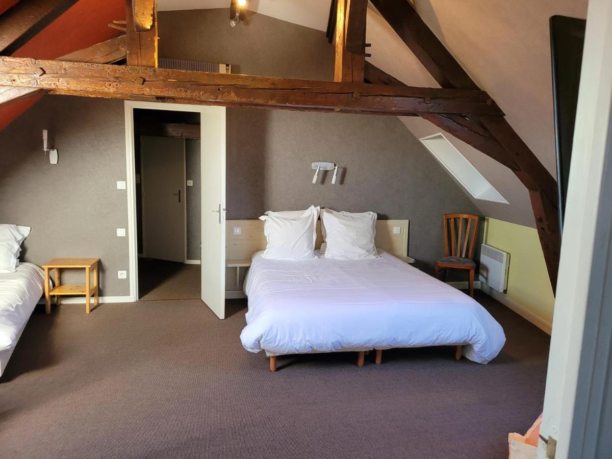 L'Auberge De L'Olive Dompierre-sur-Besbre Esterno foto