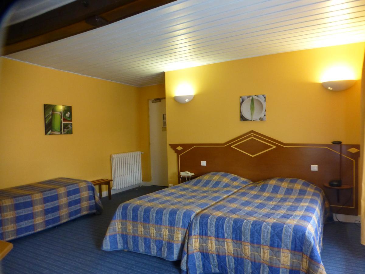 L'Auberge De L'Olive Dompierre-sur-Besbre Esterno foto